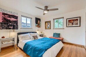 2 Schlafzimmer, Schreibtisch, Bügeleisen/Bügelbrett, WLAN