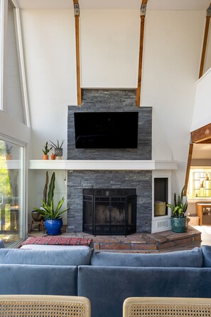 تلفزيون ذكي، ستيريو