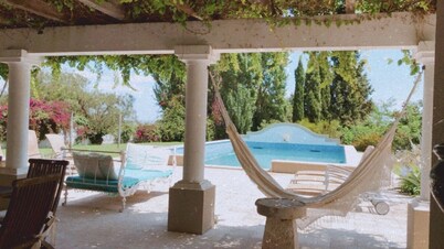 Country house with 4 bedrooms, fireplace and pool! 25 minutes from Lisbon