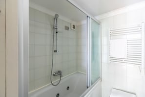 Dusche, Bidet
