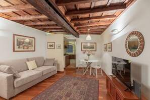 Living area - iFlat| Comfy Apartament in Campo de' Fiori (Roma)