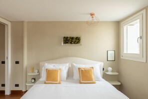 1 chambre, fer et planche à repasser, Wi-Fi, literie fournie