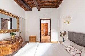 1 bedroom, WiFi, bed sheets - iFlat | Historic Apartament in Campo de Fiori (Roma)