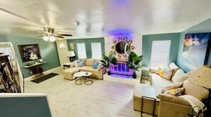 Smart TV, table football - Cozy 4 Bedrooms near Sanibel/FM Beaches (Fort Myers)