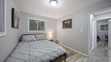 1 bedroom, iron/ironing board, travel cot, WiFi
