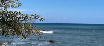 Aqua Beach Nature Apartment by Daloa Village