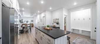 NEW Near Downtown+River+Airport