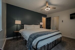 3 Schlafzimmer, Schreibtisch, Reisekinderbett, kostenloses WLAN