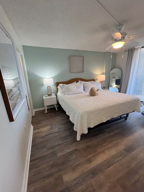 3 bedrooms, iron/ironing board, travel crib, WiFi