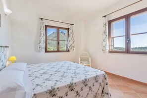 2 Schlafzimmer, Bügeleisen/Bügelbrett, Bettwäsche