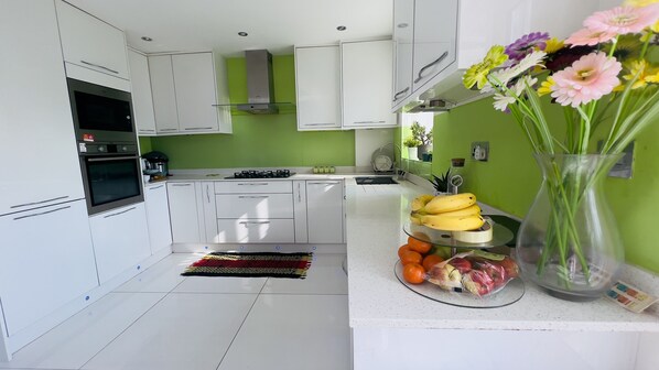 خلاط، مستلزمات طهي/أطباق/أوعية