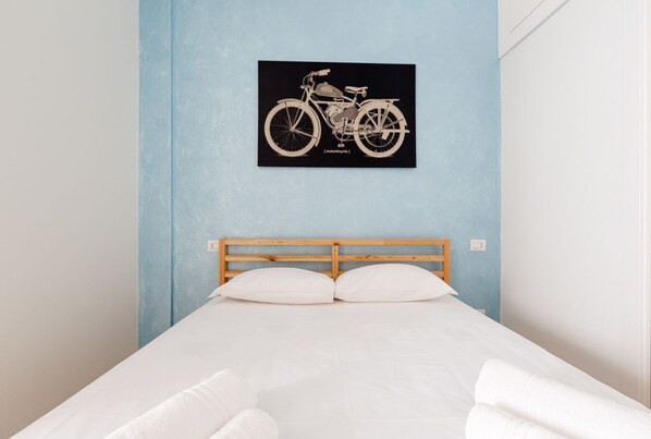1 bedroom, iron/ironing board