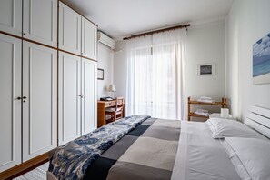 2 bedrooms