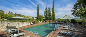 MyExclusiveItaly - Villa Chianti with exclusive pool and typical barn