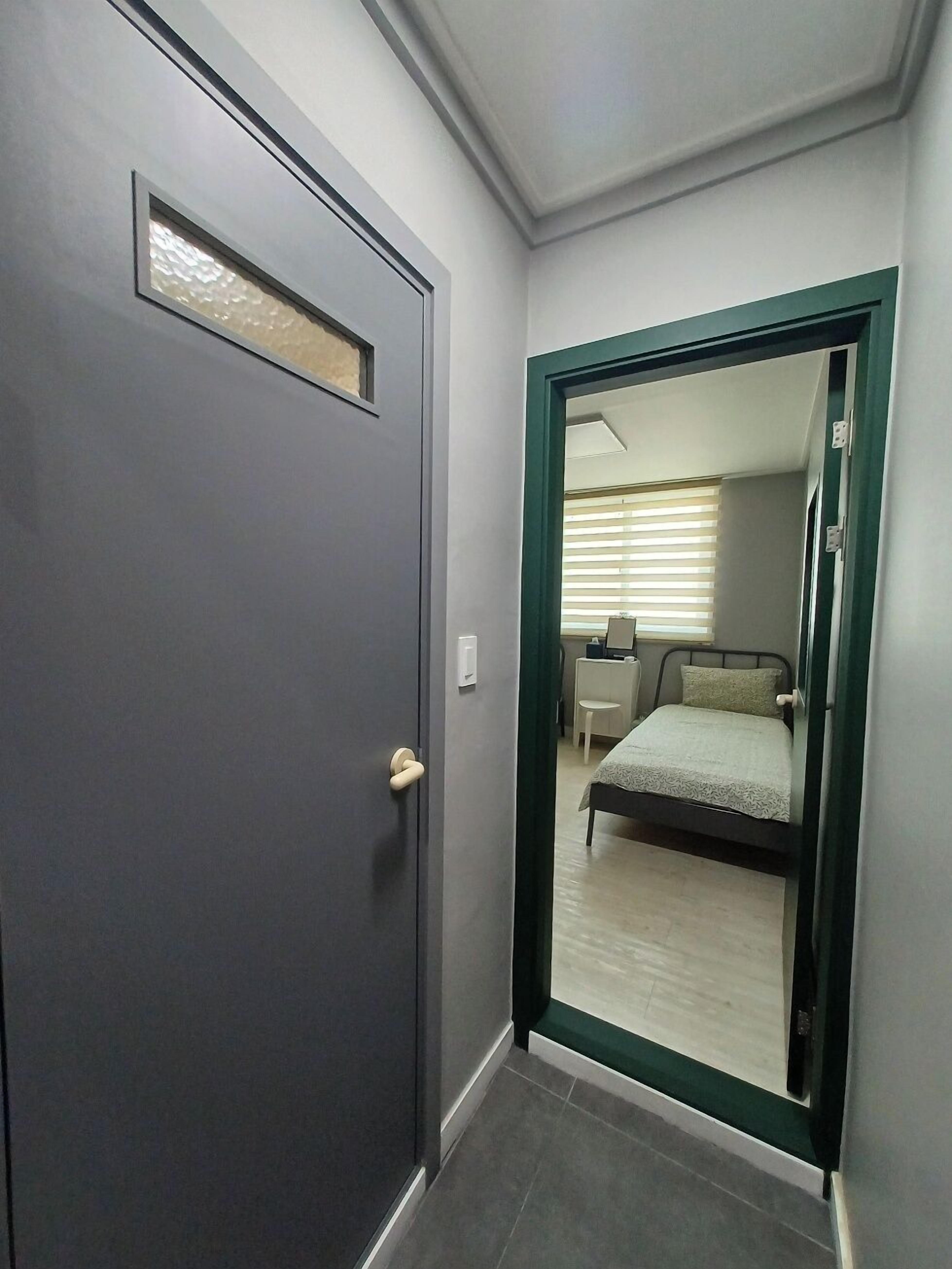 Twin Room | Bathroom