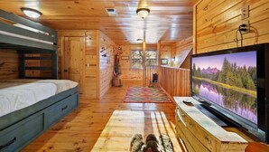2 bedrooms, iron/ironing board, free WiFi, bed sheets - Oar & Arrow · Wilderness Retreat: Hot Tub, Grill, King Suites (Broken Bow)