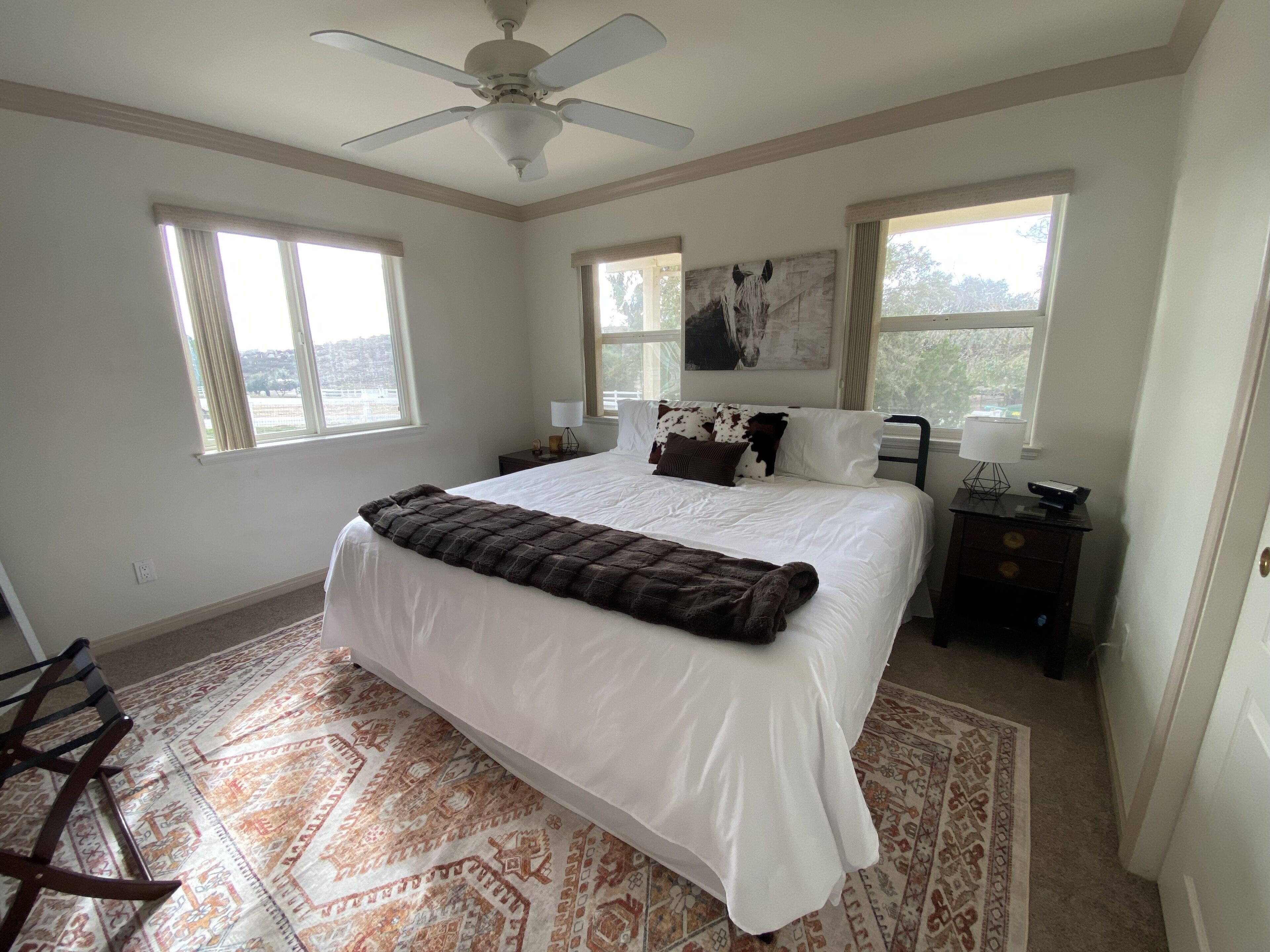 2 habitaciones, tabla de planchar con plancha y wifi gratis 