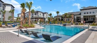 Luxury Stay • Minutes from JAX AIRPORT + StJohns River