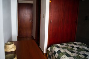 1 bedroom, WiFi, bed sheets