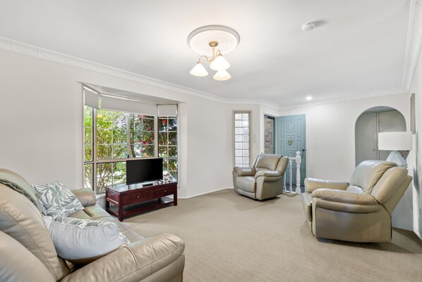 Video games - Spacious family home close St Andrews, Starbucks (Wilsonton Heights)
