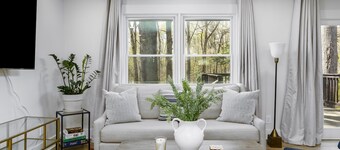 Modern Alpharetta Home-Sleeps 9