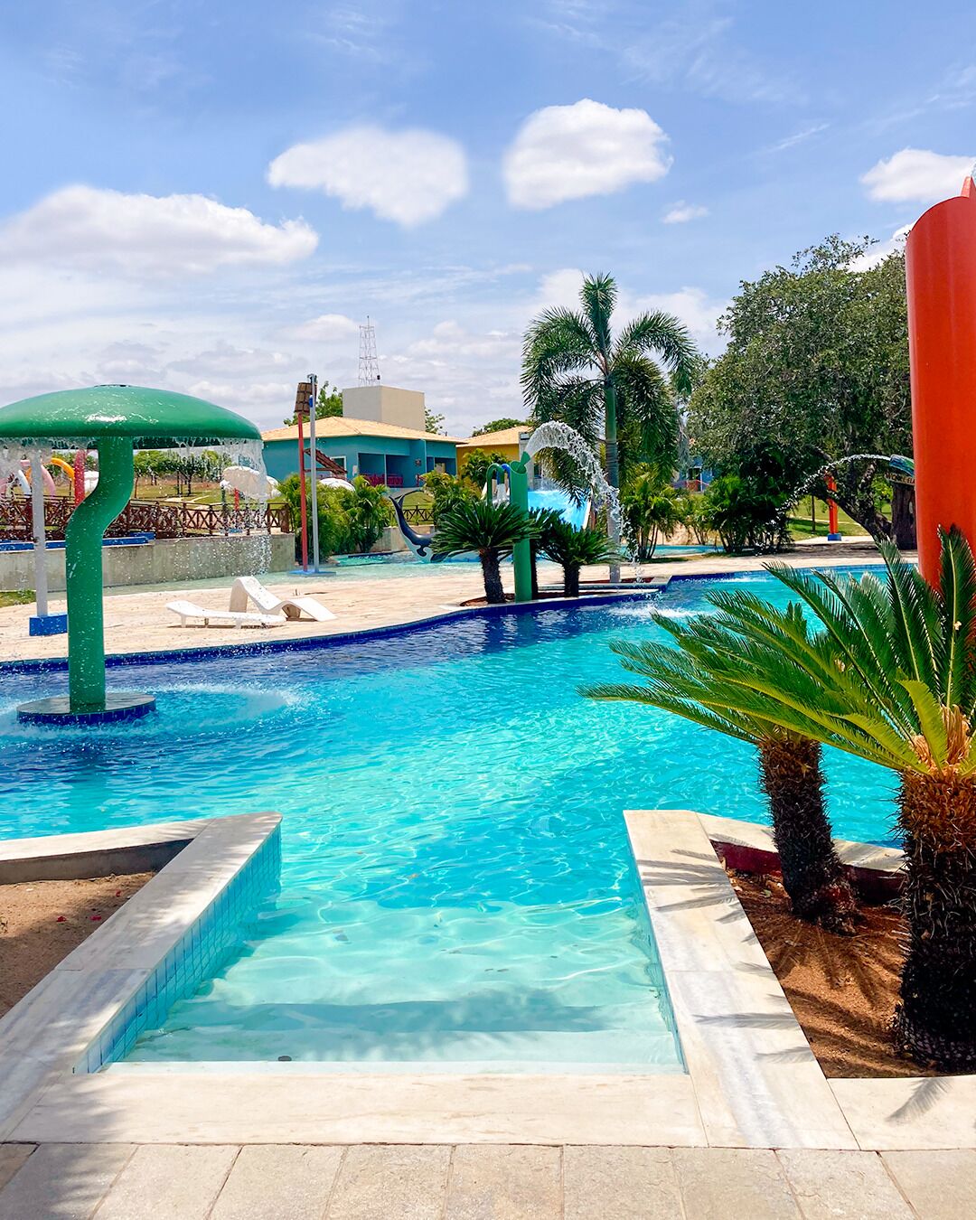 3 piscinas al aire libre