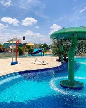 3 outdoor pools