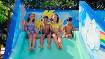 3 piscinas externas