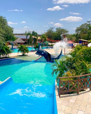 3 outdoor pools