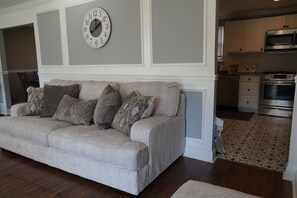 スマートテレビ、暖炉、テレビゲーム、PC モニター