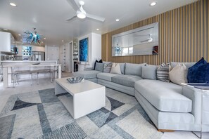 Smart TV, fireplace, DVD player, table football - Luxury Unit- Stunning Ocean view - most luxury unit at North Coast Village -D22 (Oceanside)