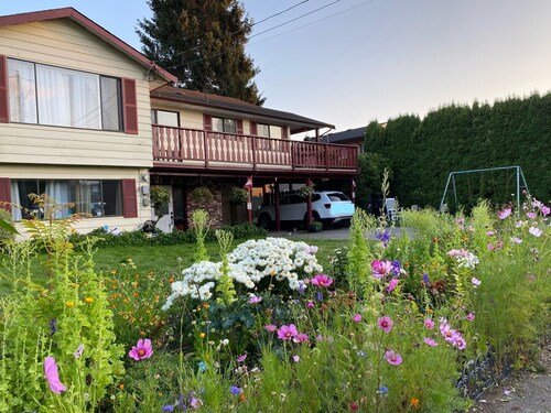 Economical & quality stay in a clean, quiet, safe house with keyless entry