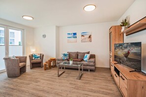 TV, ping pong - Ferienwohnung Klippenblick (Garz)