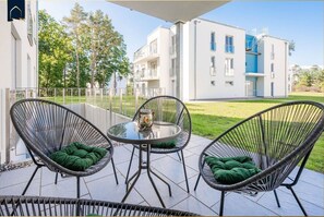 Outdoor dining - Ferienwohnung Klippenblick (Garz)