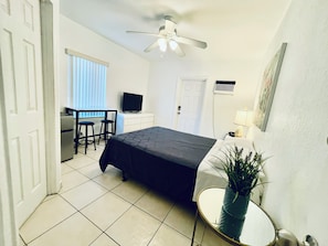 1 bedroom, internet
