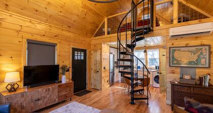 Retreat at Riverbend - 1BR home with River frontage!