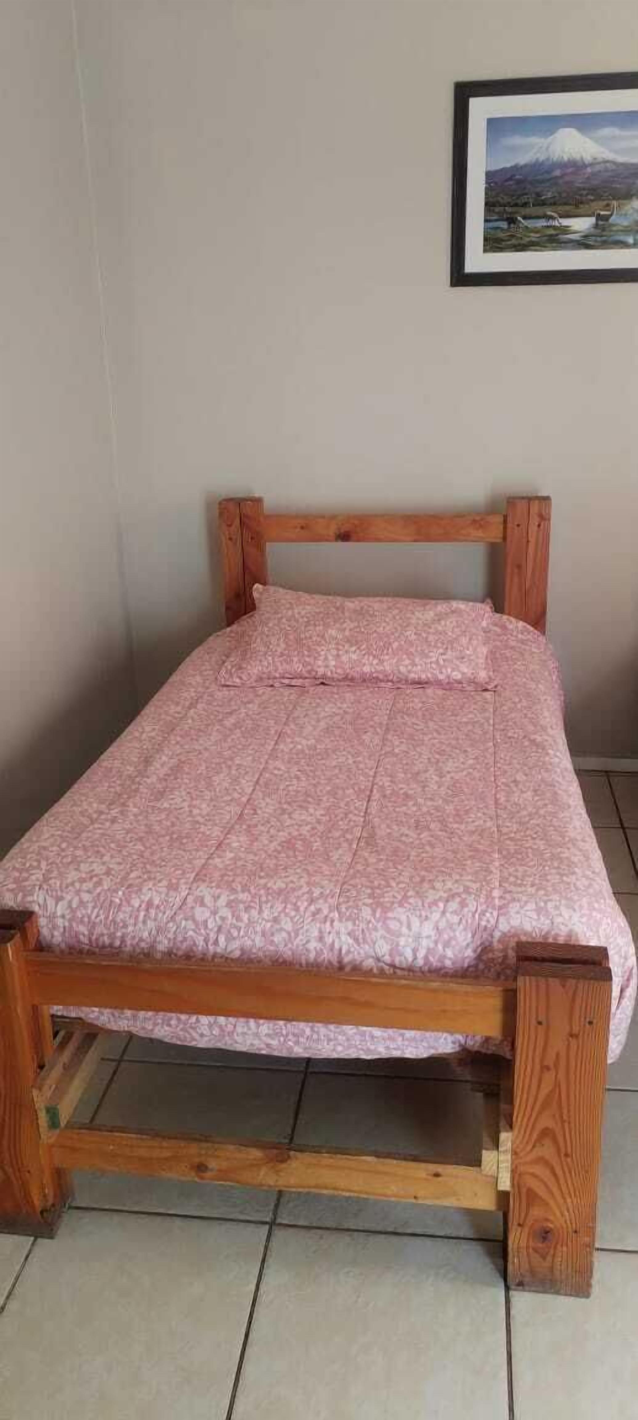 Standard Single Room | Free WiFi