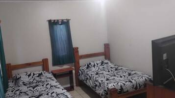 Standard Twin Room | Free WiFi