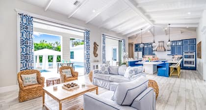 Dream Island | Walk to Lido Beach, Heated Pool & Spa, Pet Friendly Coastal Home