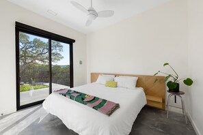 2 Schlafzimmer, Schreibtisch, Bügeleisen/Bügelbrett, kostenloses WLAN