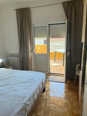 Apartment (Kate - free parking - A3 Srednji (2+2) | Free WiFi