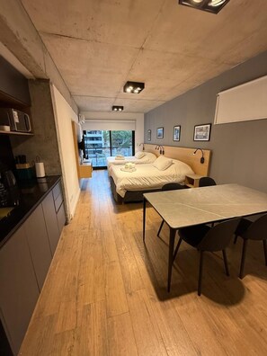 Familie vierpersoonskamer | 1 slaapkamer, een kluis op de kamer, gratis wifi, beddengoed
