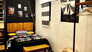 2 camere, una scrivania, Wi-Fi gratuito, lenzuola