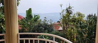 Rebero Hill House A Quelques pas du Canal Olympia