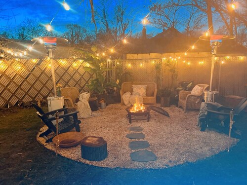 Cozy Winter 4BR Near DC • Fire Pit + Cocoa Bar