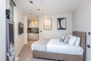 Superior Studio, 1 Double Bed - Diff-Rent Living (Harrow)