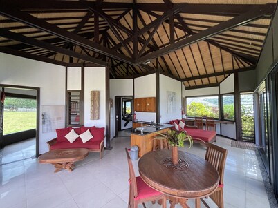 Exclusive Private Island Paradise: Your Dream Getaway Awaits!