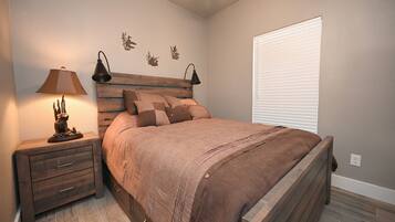 4 slaapkamers, een strijkplank/strijkijzer, wifi, beddengoed