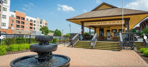 Branson condo near Silver Dollar City