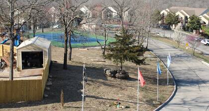 Branson condo near Silver Dollar City